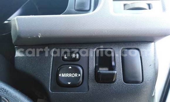 Nunua Imported Toyota Hiace Nyeupe Gari ndani ya Dar es Salaam nchini Dar es Salaam Nunua Imported Toyota Hiace Nyeupe Gari ndani ya Dar es Salaam nchini Dar es Salaam