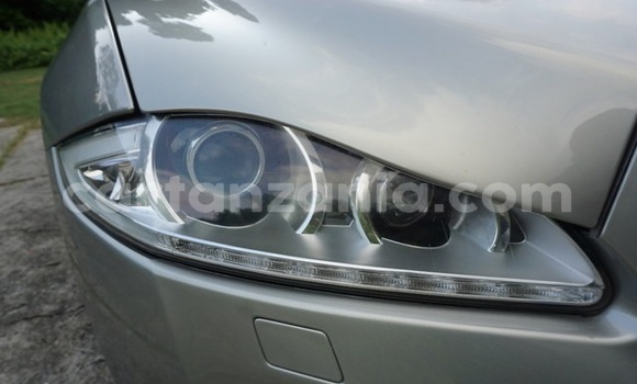 Nunua Imported Jaguar XJ Nyingine Gari ndani ya Dar es Salaam nchini Dar es Salaam Nunua Imported Jaguar XJ Nyingine Gari ndani ya Dar es Salaam nchini Dar es Salaam