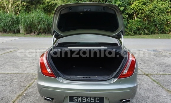 Nunua Imported Jaguar XJ Nyingine Gari ndani ya Dar es Salaam nchini Dar es Salaam Nunua Imported Jaguar XJ Nyingine Gari ndani ya Dar es Salaam nchini Dar es Salaam