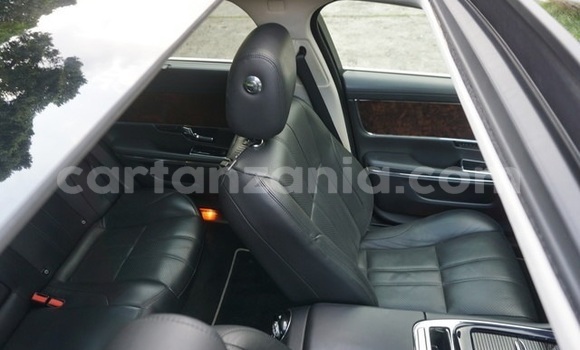 Nunua Imported Jaguar XJ Nyingine Gari ndani ya Dar es Salaam nchini Dar es Salaam Nunua Imported Jaguar XJ Nyingine Gari ndani ya Dar es Salaam nchini Dar es Salaam