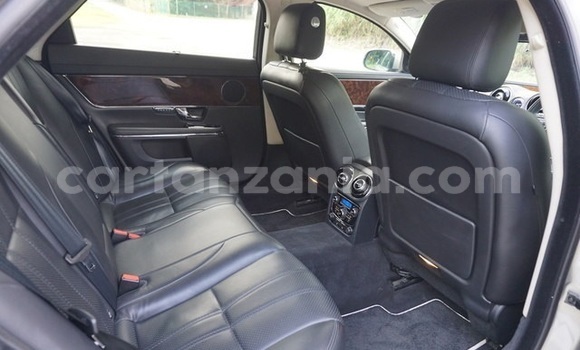 Nunua Imported Jaguar XJ Nyingine Gari ndani ya Dar es Salaam nchini Dar es Salaam Nunua Imported Jaguar XJ Nyingine Gari ndani ya Dar es Salaam nchini Dar es Salaam
