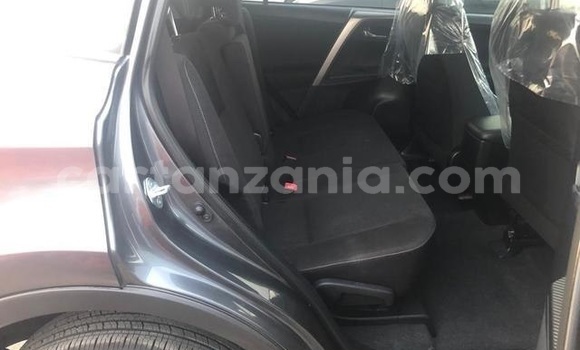 Nunua Ilio tumika Toyota RAV4 Nyeusi Gari ndani ya Dar es Salaam nchini Dar es Salaam Nunua Ilio tumika Toyota RAV4 Nyeusi Gari ndani ya Dar es Salaam nchini Dar es Salaam