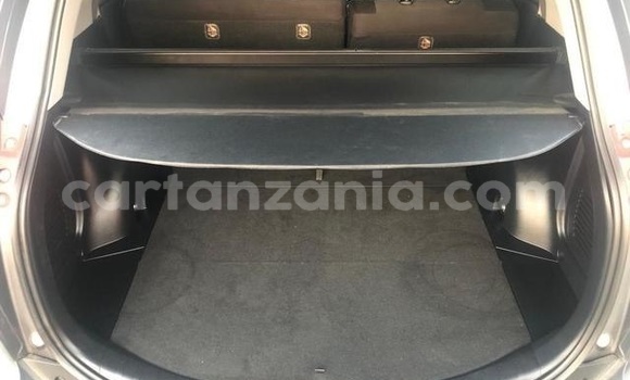 Nunua Ilio tumika Toyota RAV4 Nyeusi Gari ndani ya Dar es Salaam nchini Dar es Salaam Nunua Ilio tumika Toyota RAV4 Nyeusi Gari ndani ya Dar es Salaam nchini Dar es Salaam