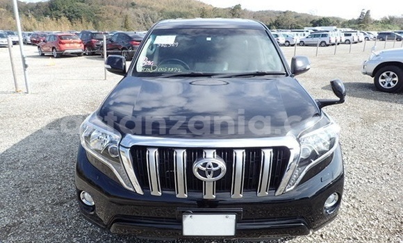 Nunua Imported Toyota Land Cruiser Prado Nyeusi Gari ndani ya Dar es Salaam nchini Dar es Salaam Nunua Imported Toyota Land Cruiser Prado Nyeusi Gari ndani ya Dar es Salaam nchini Dar es Salaam