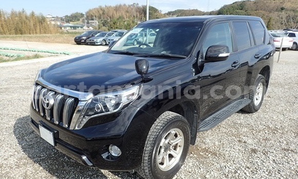 Nunua Imported Toyota Land Cruiser Prado Nyeusi Gari ndani ya Dar es Salaam nchini Dar es Salaam Nunua Imported Toyota Land Cruiser Prado Nyeusi Gari ndani ya Dar es Salaam nchini Dar es Salaam