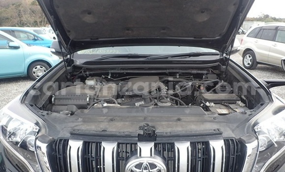 Nunua Imported Toyota Land Cruiser Prado Nyeusi Gari ndani ya Dar es Salaam nchini Dar es Salaam Nunua Imported Toyota Land Cruiser Prado Nyeusi Gari ndani ya Dar es Salaam nchini Dar es Salaam