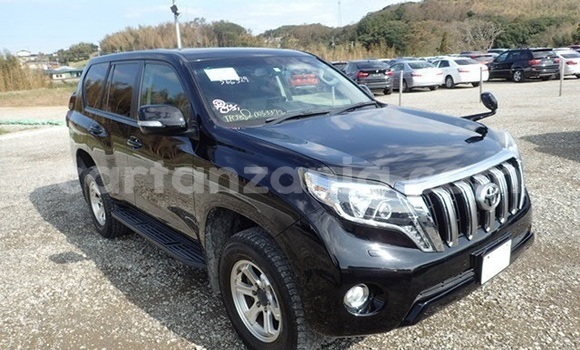 Nunua Imported Toyota Land Cruiser Prado Nyeusi Gari ndani ya Dar es Salaam nchini Dar es Salaam Nunua Imported Toyota Land Cruiser Prado Nyeusi Gari ndani ya Dar es Salaam nchini Dar es Salaam