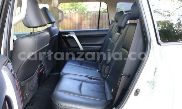 Nunua Ilio tumika Toyota Land Cruiser Prado Nyingine Gari ndani ya Dar es Salaam nchini Dar es Salaam Nunua Ilio tumika Toyota Land Cruiser Prado Nyingine Gari ndani ya Dar es Salaam nchini Dar es Salaam