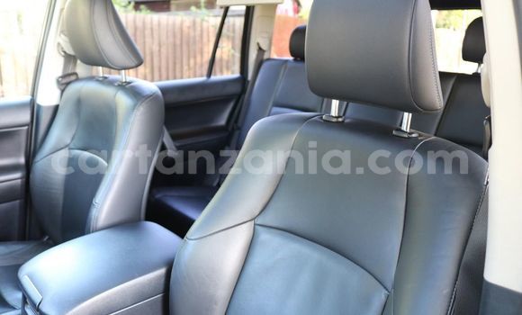Nunua Ilio tumika Toyota Land Cruiser Prado Nyingine Gari ndani ya Dar es Salaam nchini Dar es Salaam Nunua Ilio tumika Toyota Land Cruiser Prado Nyingine Gari ndani ya Dar es Salaam nchini Dar es Salaam