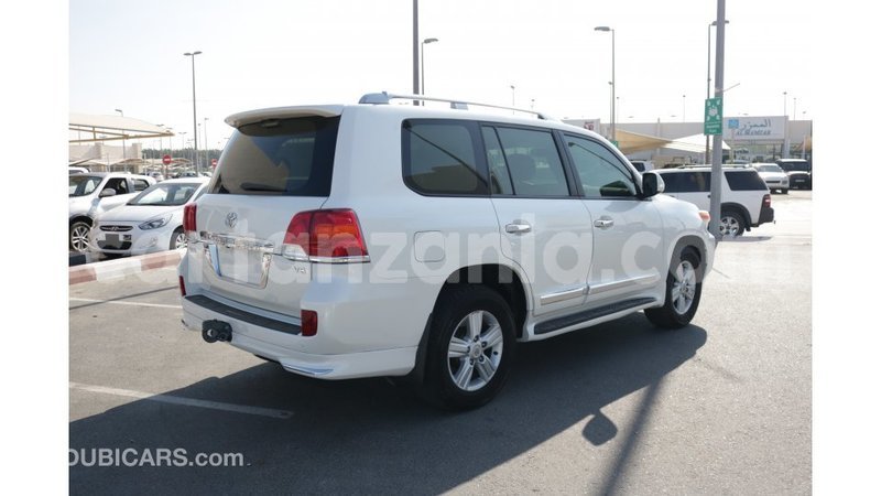 Big with watermark toyota land cruiser arusha import dubai 7533