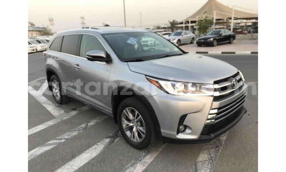 Buy Import Toyota Highlander Other Car in Import - Dubai in Arusha Buy Import Toyota Highlander Other Car in Import - Dubai in Arusha