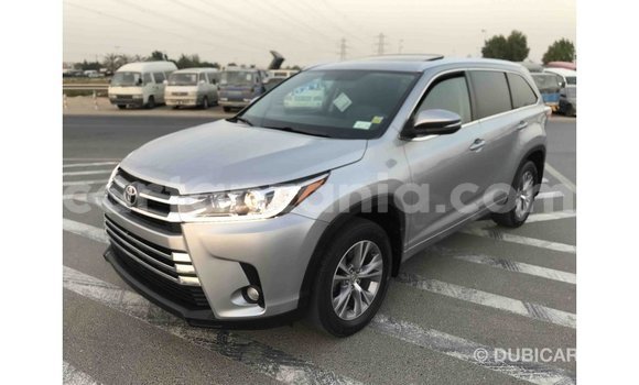 Buy Import Toyota Highlander Other Car in Import - Dubai in Arusha Buy Import Toyota Highlander Other Car in Import - Dubai in Arusha