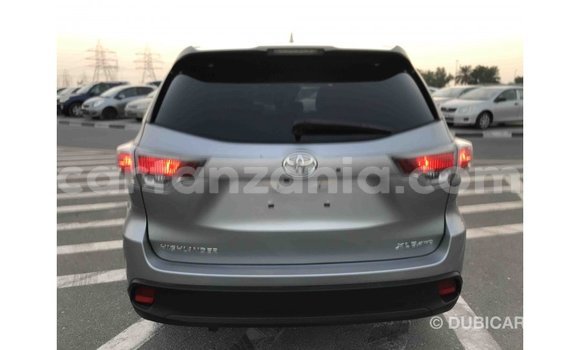 Buy Import Toyota Highlander Other Car in Import - Dubai in Arusha Buy Import Toyota Highlander Other Car in Import - Dubai in Arusha