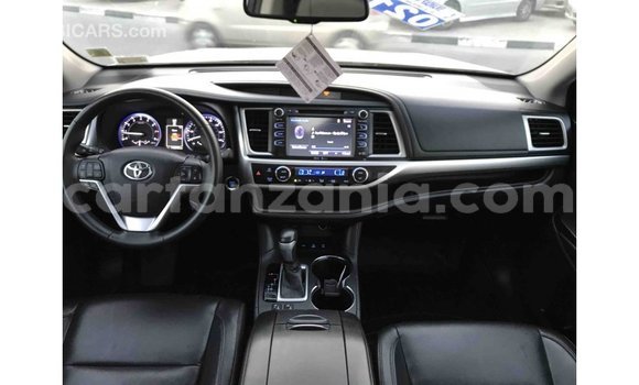 Buy Import Toyota Highlander Other Car in Import - Dubai in Arusha Buy Import Toyota Highlander Other Car in Import - Dubai in Arusha