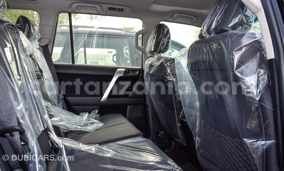 Nunua Imported Toyota Prado Nyeusi Gari ndani ya Import - Dubai nchini Arusha Nunua Imported Toyota Prado Nyeusi Gari ndani ya Import - Dubai nchini Arusha