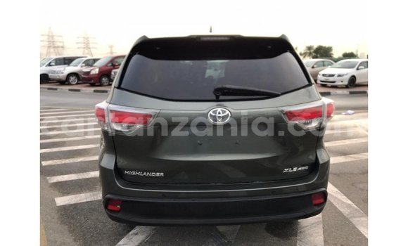 Buy Import Toyota Highlander Other Car in Import - Dubai in Arusha Buy Import Toyota Highlander Other Car in Import - Dubai in Arusha