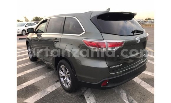 Buy Import Toyota Highlander Other Car in Import - Dubai in Arusha Buy Import Toyota Highlander Other Car in Import - Dubai in Arusha