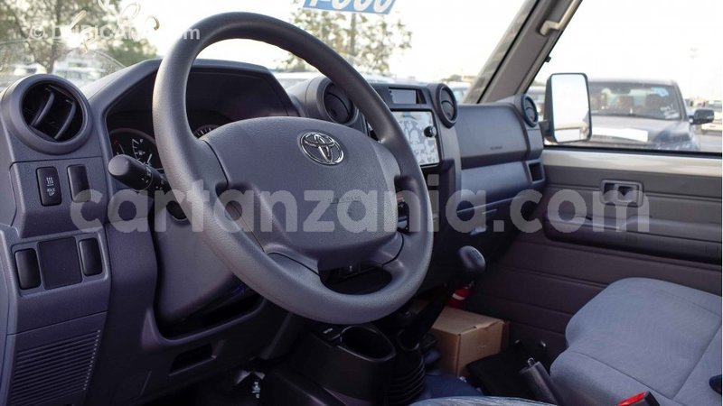 Big with watermark toyota land cruiser arusha import dubai 7564