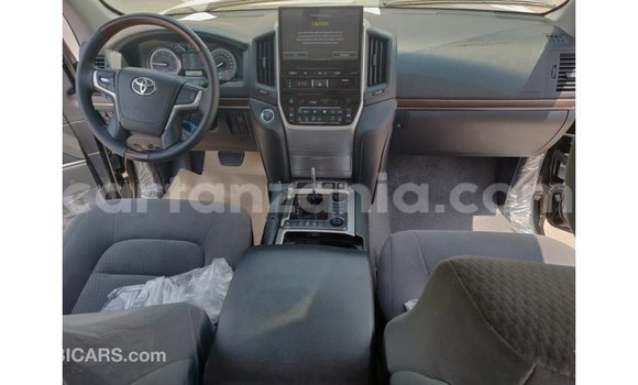 Buy Import Toyota Land Cruiser Other Car in Import - Dubai in Arusha Buy Import Toyota Land Cruiser Other Car in Import - Dubai in Arusha
