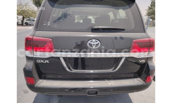 Buy Import Toyota Land Cruiser Other Car in Import - Dubai in Arusha Buy Import Toyota Land Cruiser Other Car in Import - Dubai in Arusha
