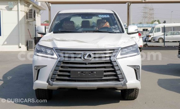 Nunua Imported Lexus LX Nyeupe Gari ndani ya Import - Dubai nchini Arusha Nunua Imported Lexus LX Nyeupe Gari ndani ya Import - Dubai nchini Arusha