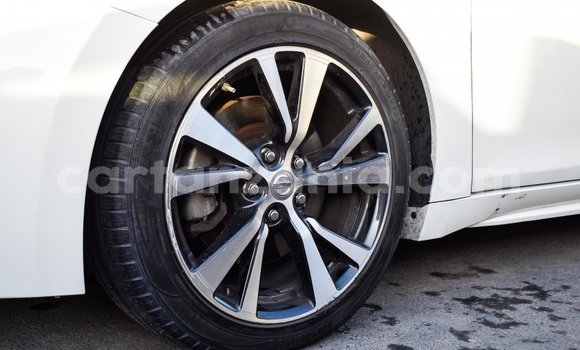 Buy Import Nissan Maxima White Car in Import - Dubai in Arusha Buy Import Nissan Maxima White Car in Import - Dubai in Arusha