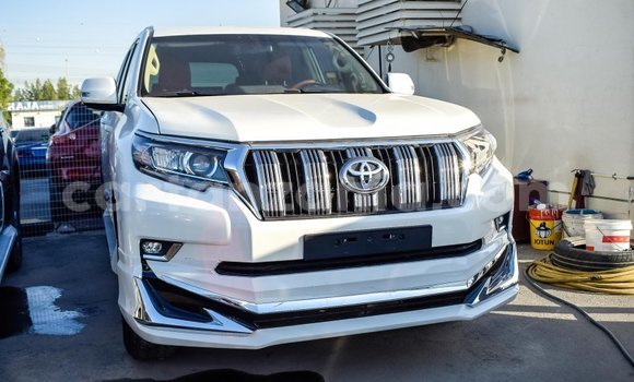 Nunua Imported Toyota Prado Nyeupe Gari ndani ya Import - Dubai nchini Arusha Nunua Imported Toyota Prado Nyeupe Gari ndani ya Import - Dubai nchini Arusha