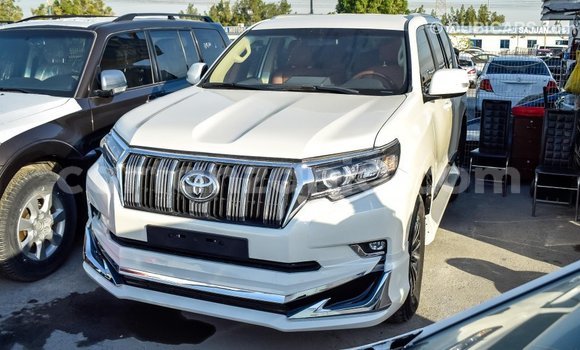 Nunua Imported Toyota Prado Nyeupe Gari ndani ya Import - Dubai nchini Arusha Nunua Imported Toyota Prado Nyeupe Gari ndani ya Import - Dubai nchini Arusha