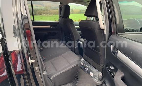 Nunua Ilio tumika Toyota Hilux Nyingine Gari ndani ya Dar es Salaam nchini Dar es Salaam Nunua Ilio tumika Toyota Hilux Nyingine Gari ndani ya Dar es Salaam nchini Dar es Salaam