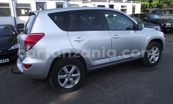Nunua Ilio tumika Toyota RAV4 Fedha Gari ndani ya Dar es Salaam nchini Dar es Salaam Nunua Ilio tumika Toyota RAV4 Fedha Gari ndani ya Dar es Salaam nchini Dar es Salaam