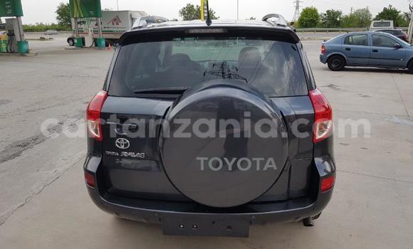 Nunua Ilio tumika Toyota RAV4 Nyeusi Gari ndani ya Dar es Salaam nchini Dar es Salaam Nunua Ilio tumika Toyota RAV4 Nyeusi Gari ndani ya Dar es Salaam nchini Dar es Salaam
