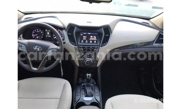 Nunua Imported Hyundai Santa Fe Nyingine Gari ndani ya Import - Dubai nchini Arusha Nunua Imported Hyundai Santa Fe Nyingine Gari ndani ya Import - Dubai nchini Arusha