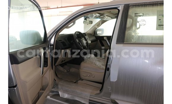 Nunua Imported Toyota Prado Nyingine Gari ndani ya Import - Dubai nchini Arusha Nunua Imported Toyota Prado Nyingine Gari ndani ya Import - Dubai nchini Arusha