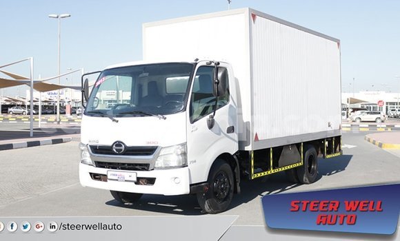Buy Import Hino 300 Series White Truck in Import - Dubai in Arusha