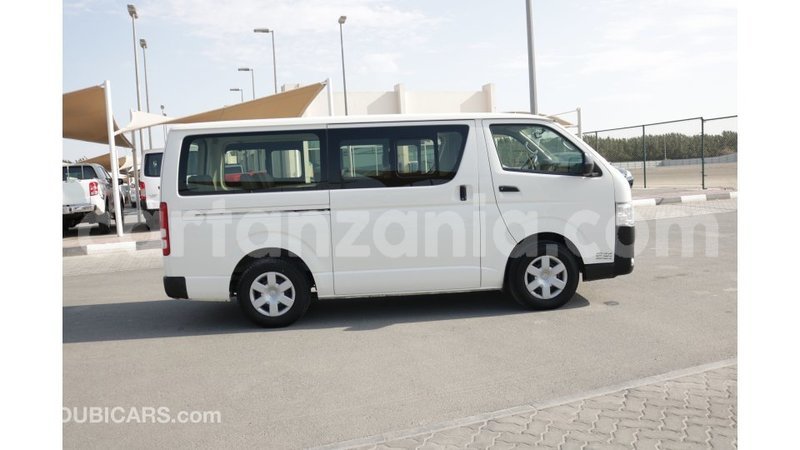 Big with watermark toyota hiace arusha import dubai 7599