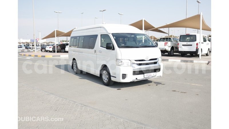 Big with watermark toyota hiace arusha import dubai 7601