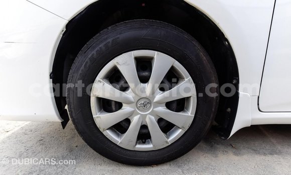 Nunua Imported Toyota Corolla Nyeupe Gari ndani ya Import - Dubai nchini Arusha Nunua Imported Toyota Corolla Nyeupe Gari ndani ya Import - Dubai nchini Arusha