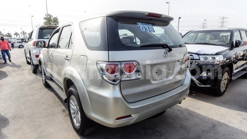 Big with watermark toyota fortuner arusha import dubai 7617