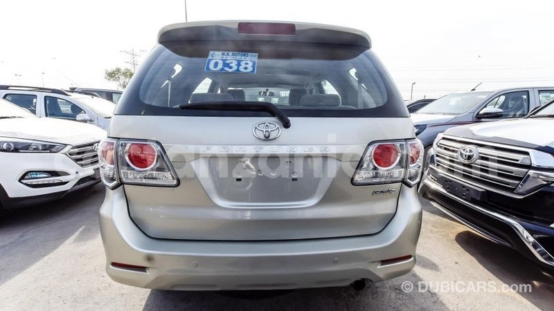 Big with watermark toyota fortuner arusha import dubai 7617