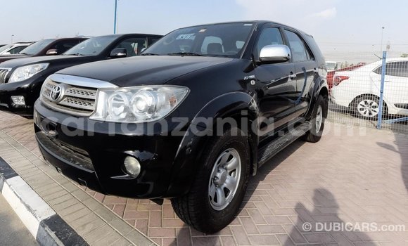 Buy Import Toyota Fortuner Black Car in Import - Dubai in Arusha Buy Import Toyota Fortuner Black Car in Import - Dubai in Arusha