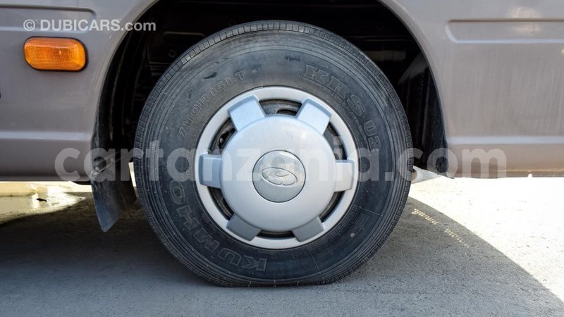 Big with watermark hyundai accent arusha import dubai 7629