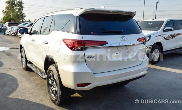 Buy Import Toyota Fortuner White Car in Import - Dubai in Arusha Buy Import Toyota Fortuner White Car in Import - Dubai in Arusha