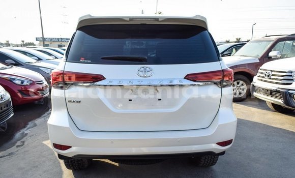 Buy Import Toyota Fortuner White Car in Import - Dubai in Arusha Buy Import Toyota Fortuner White Car in Import - Dubai in Arusha