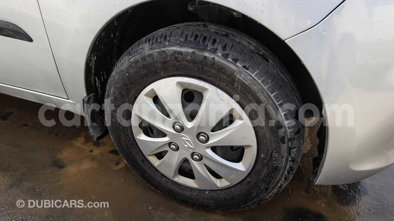 Big with watermark hyundai i10 arusha import dubai 7636