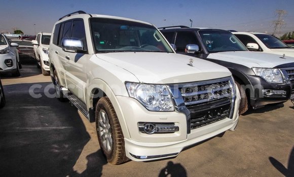 Buy Import Mitsubishi Pajero White Car in Import - Dubai in Arusha Buy Import Mitsubishi Pajero White Car in Import - Dubai in Arusha