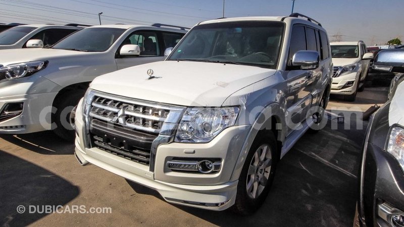 Big with watermark mitsubishi pajero arusha import dubai 7640