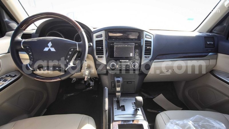 Big with watermark mitsubishi pajero arusha import dubai 7640