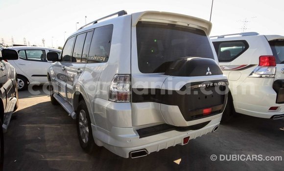 Buy Import Mitsubishi Pajero White Car in Import - Dubai in Arusha Buy Import Mitsubishi Pajero White Car in Import - Dubai in Arusha