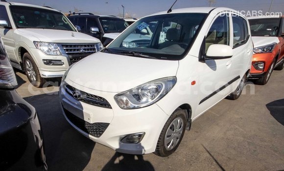 Nunua Imported Hyundai i10 Nyeupe Gari ndani ya Import - Dubai nchini Arusha Nunua Imported Hyundai i10 Nyeupe Gari ndani ya Import - Dubai nchini Arusha