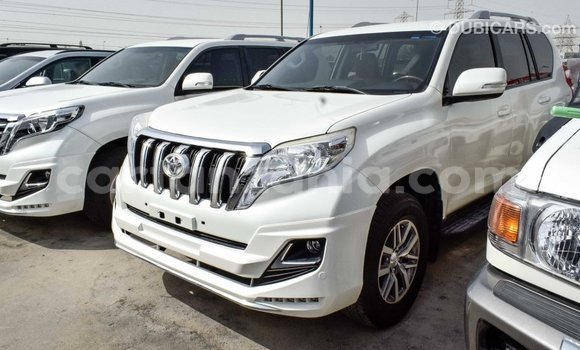 Nunua Imported Toyota Prado Nyeupe Gari ndani ya Import - Dubai nchini Arusha Nunua Imported Toyota Prado Nyeupe Gari ndani ya Import - Dubai nchini Arusha